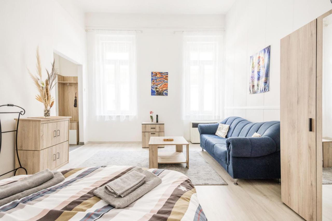 Lovely Studio In The Heart Of Budapest Exteriör bild