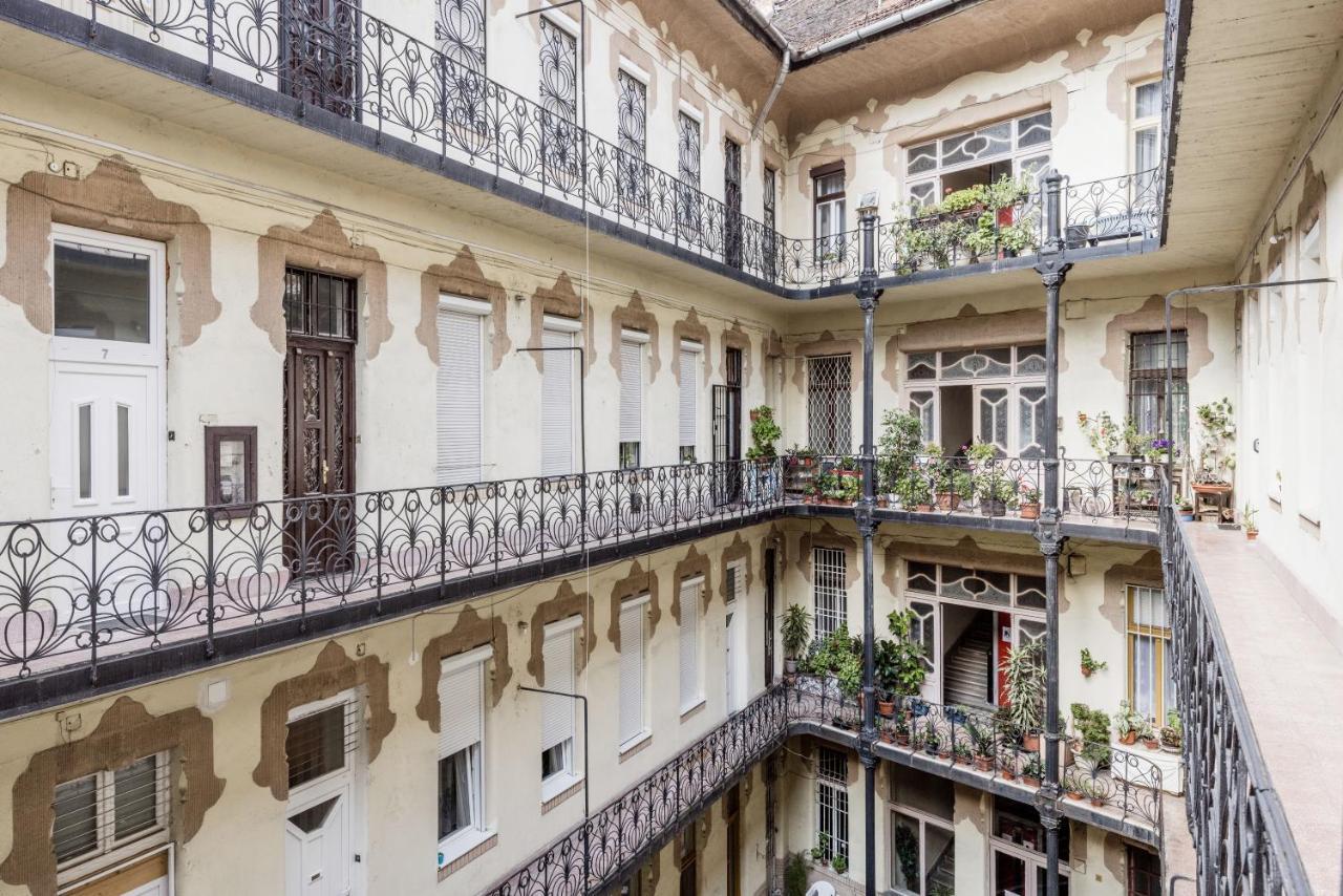 Lovely Studio In The Heart Of Budapest Exteriör bild