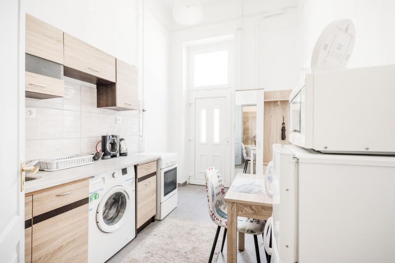 Lovely Studio In The Heart Of Budapest Exteriör bild