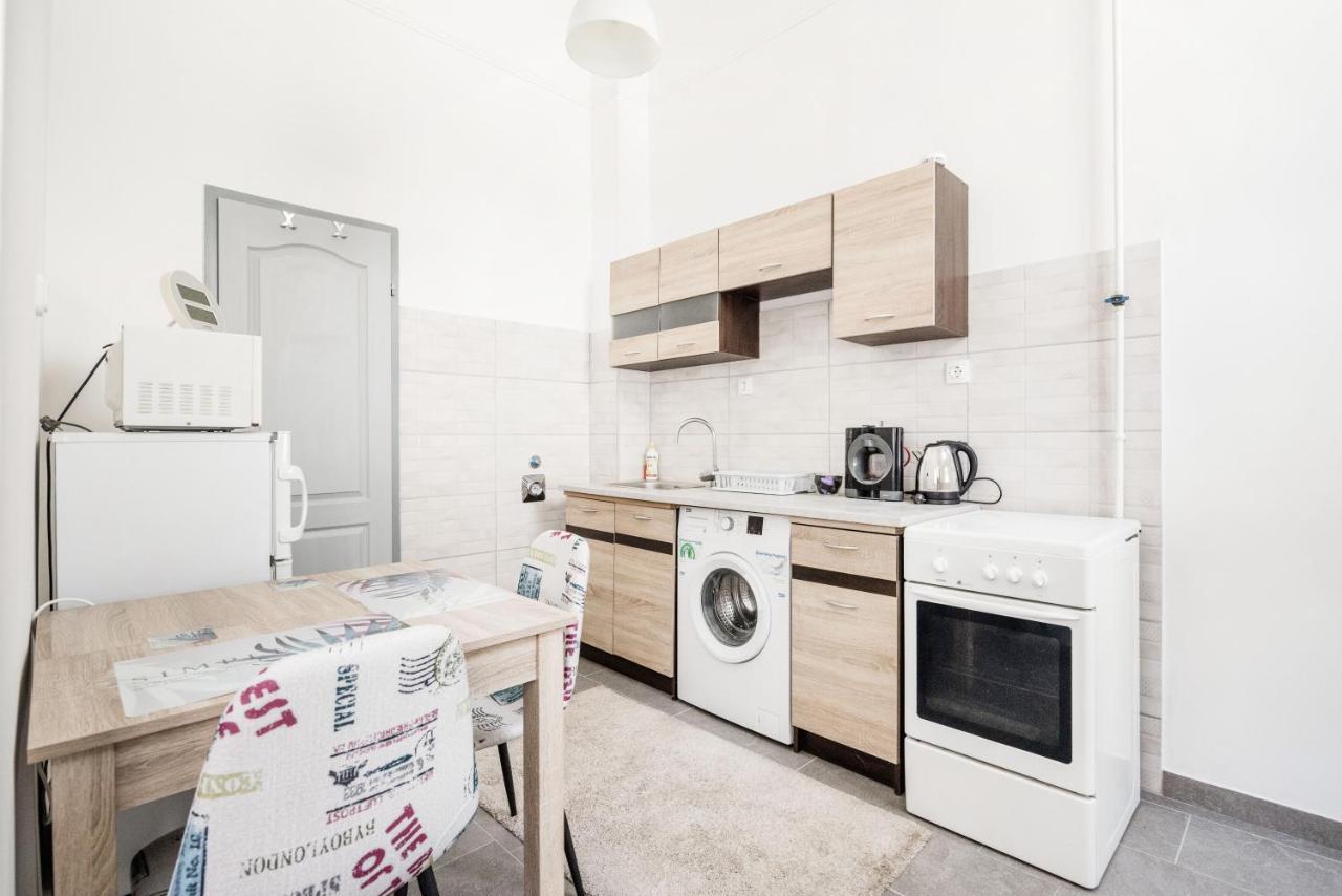 Lovely Studio In The Heart Of Budapest Exteriör bild