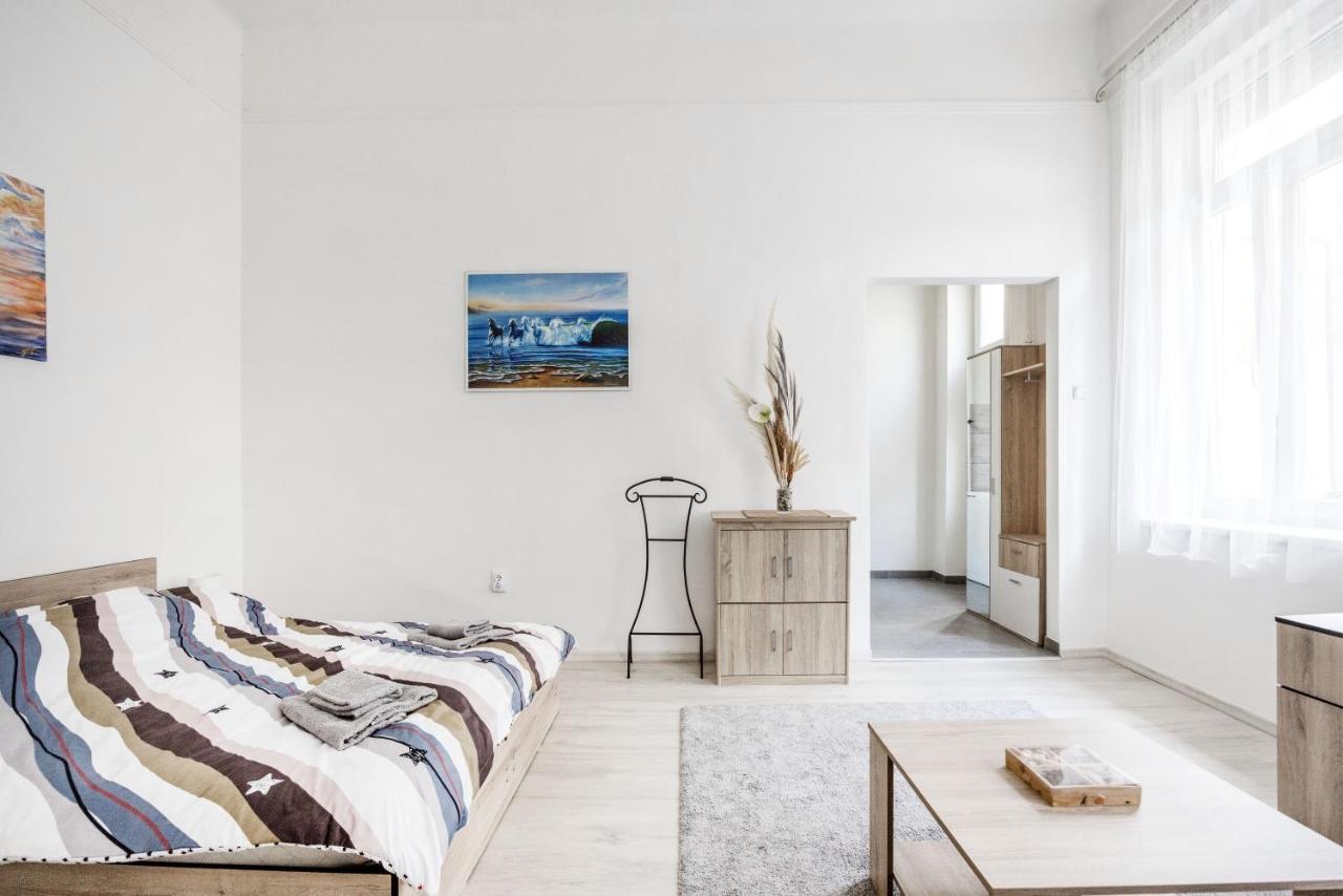 Lovely Studio In The Heart Of Budapest Exteriör bild